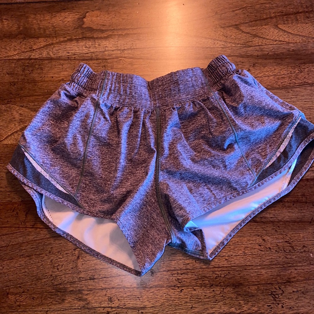 Lululemon Hotty Hot High-Rise Lined Short 2.5”